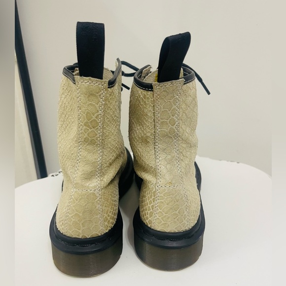 Doc Dr Martens Pascal boots Snake / reptile combat moto size 6 1460 cream - Picture 3 of 7